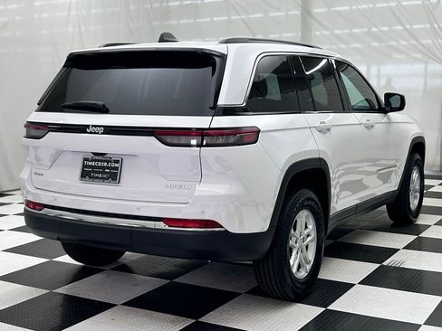New 2025 Jeep Grand Cherokee Laredo w/ Trailer Tow Package image 8