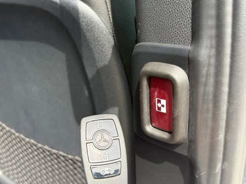 Used 2025 Mercedes-Benz Sprinter 2500 image 14