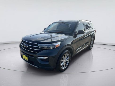 Used 2022 Ford Explorer XLT w/ Equipment Group 202A RWD image 7