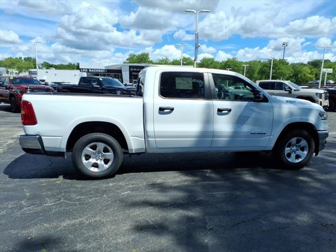 Used 2025 RAM 1500 Big Horn AWD/4WD image 8