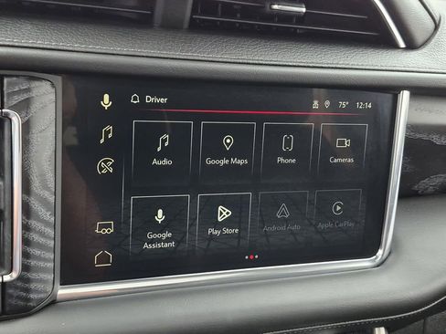 Used 2023 GMC Yukon Denali image 32