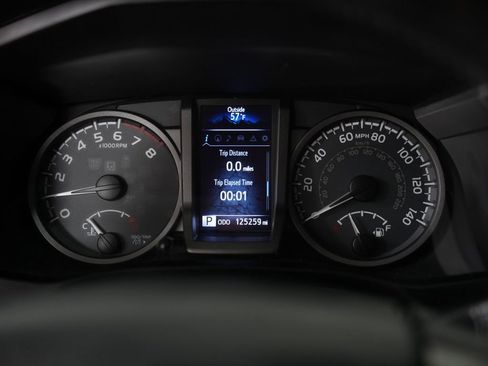 Used 2016 Toyota Tacoma TRD Sport w/ Premium & Technology Package image 18