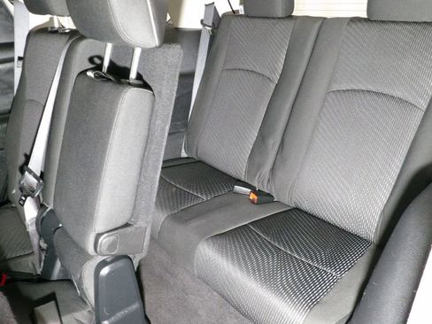 Used 2018 Dodge Journey SE image 11