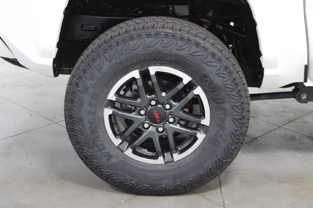 Used 2024 Toyota Tacoma TRD Sport w/ TRD Sport Upgrade Package AWD/4WD image 13