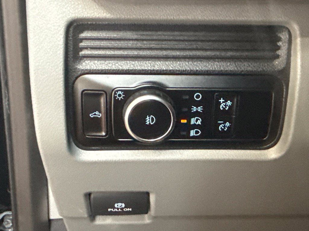 Used 2023 Ford F250 XLT AWD/4WD image 24