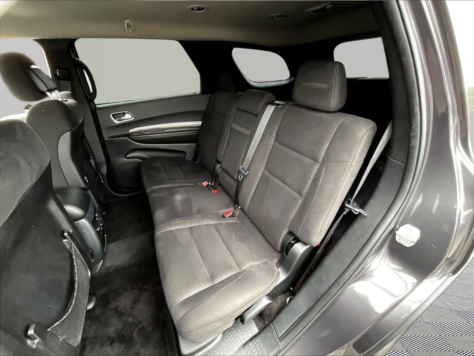 Used 2018 Dodge Durango SXT w/ 3rd Row Seating Group RWD image 22