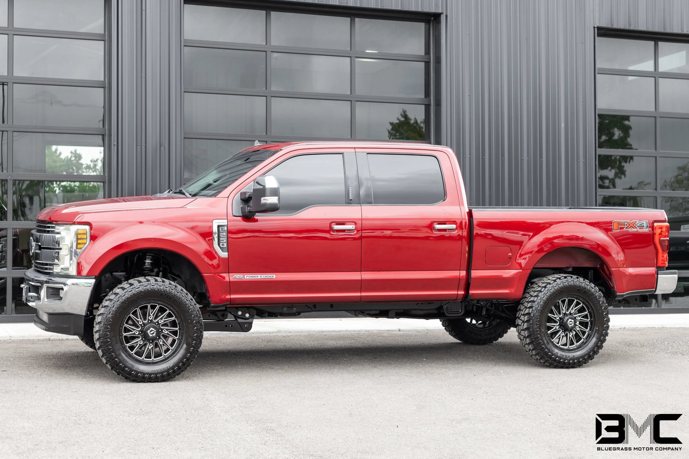 Used 2019 Ford F250 4x4 Crew Cab Super Duty image 3