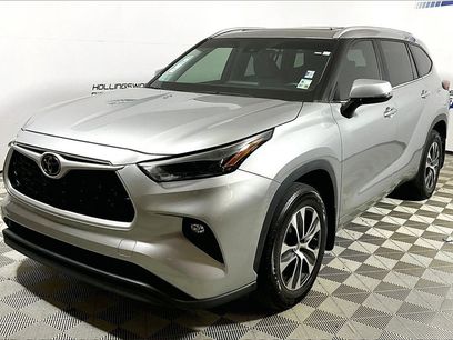 Used 2023 Toyota Highlander XLE