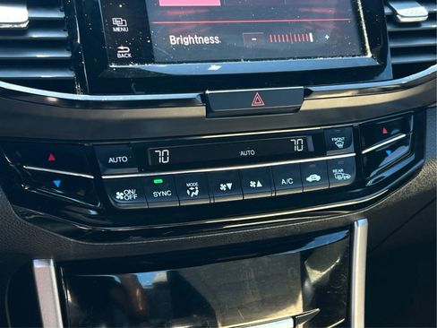 Used 2017 Honda Accord EX-L image 39