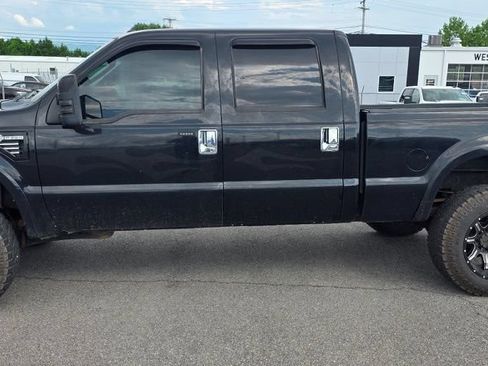 Used 2010 Ford F350 Harley-Davidson AWD/4WD image 4