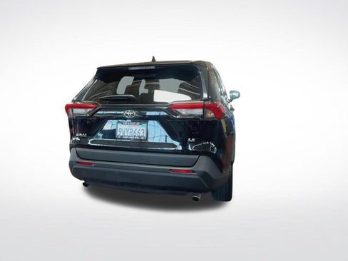Used 2024 Toyota RAV4 LE FWD image 8