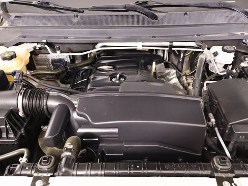 Used 2022 Chevrolet Colorado LT w/ Fleet Safety Package image 18