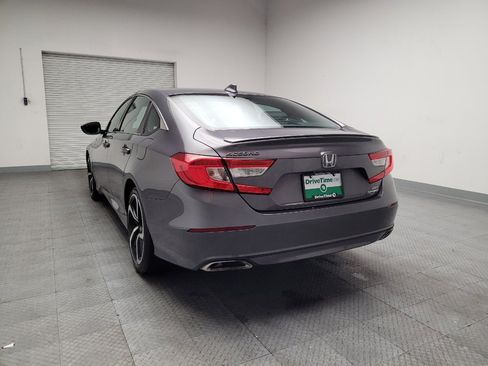 Used 2018 Honda Accord Sport image 6