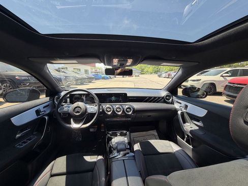Used 2021 Mercedes-Benz A 35 AMG 4MATIC image 23