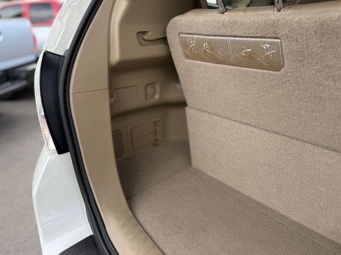 Used 2010 Toyota Highlander Limited AWD/4WD image 46