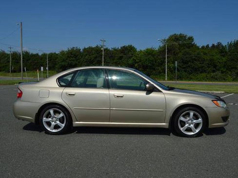 Used 2008 Subaru Legacy 2.5i Special Edition AWD/4WD image 4