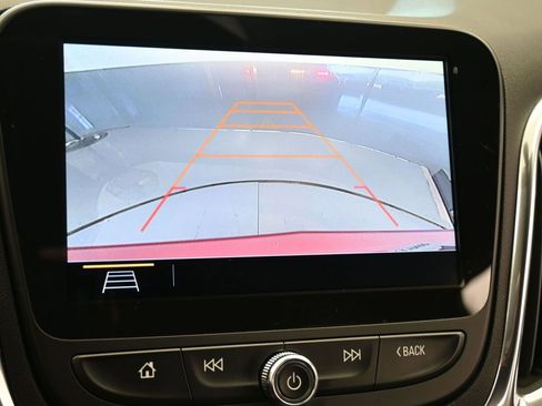 Used 2020 Chevrolet Equinox Premier image 23