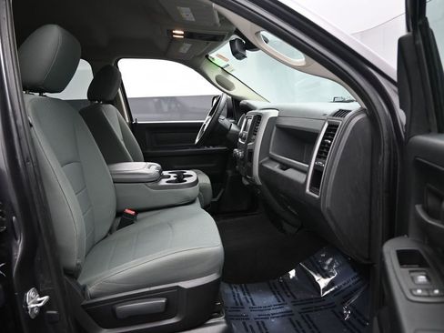 Used 2016 RAM 1500 Express image 27