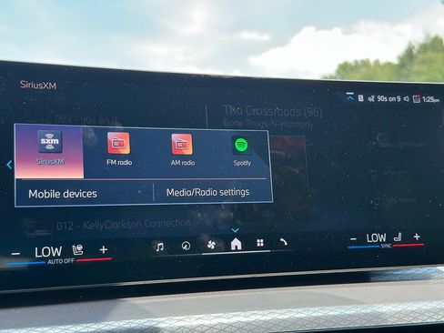 New 2025 BMW 330i xDrive 330i xDrive image 40