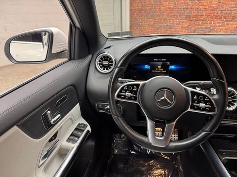 Certified 2022 Mercedes-Benz GLA 250 4MATIC image 13