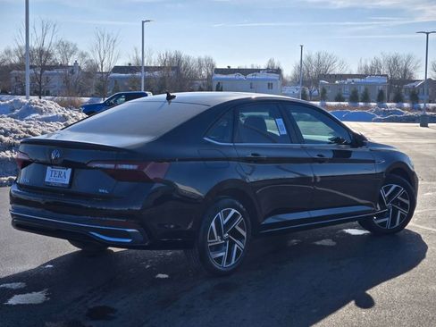 Used 2024 Volkswagen Jetta SEL image 9