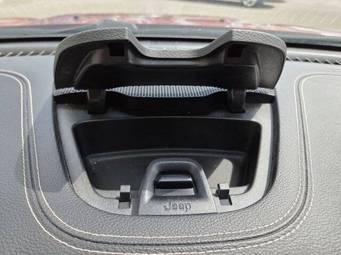 Used 2014 Jeep Cherokee Limited FWD image 32