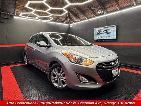 Used 2013 Hyundai Elantra GT image 1