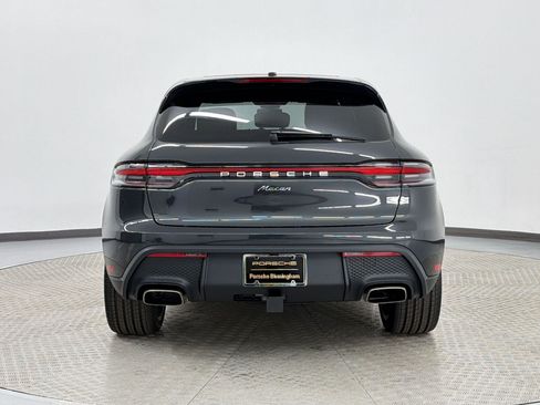 Used 2026 Porsche Macan AWD/4WD image 10