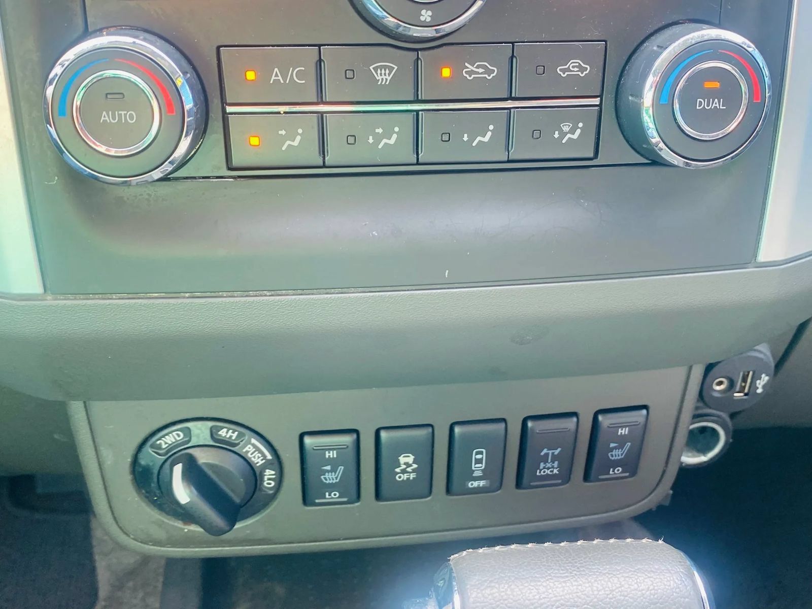 Used 2018 Nissan Frontier PRO-4X AWD/4WD image 15