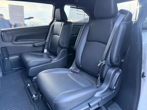 Used 2024 Honda Odyssey Sport image 15
