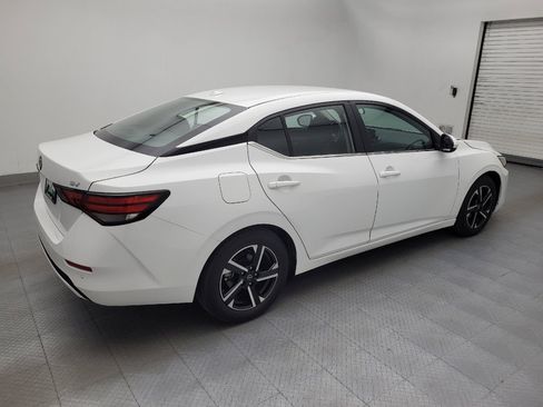 Used 2024 Nissan Sentra SV FWD image 10