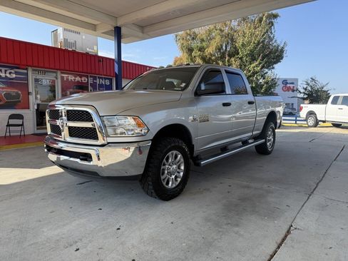 Used 2013 RAM 2500 Tradesman w/ Chrome Appearance Group image 7