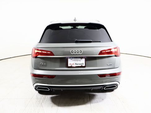 Used 2023 Audi Q5 2.0T Premium w/ Convenience Package image 14