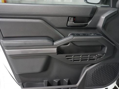 New 2026 Toyota Tacoma SR5 image 31