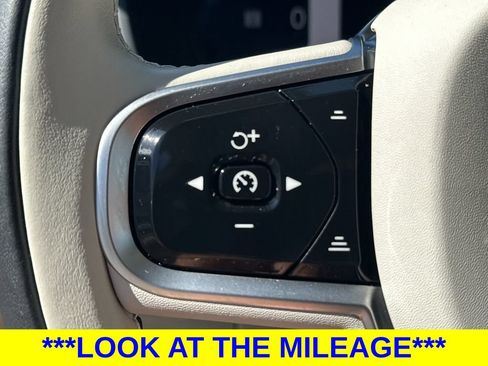 Used 2025 Volvo XC90 B6 Ultra w/ Protection Package Premier AWD/4WD image 22