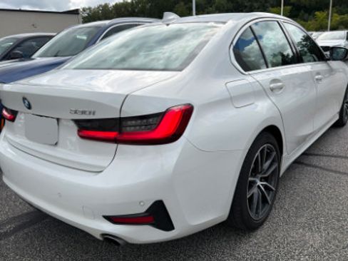 Used 2020 BMW 330i xDrive Sedan w/ Convenience Package AWD/4WD image 3