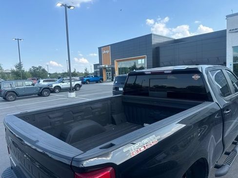 Used 2020 Chevrolet Silverado 1500 LT Trail Boss AWD/4WD image 6