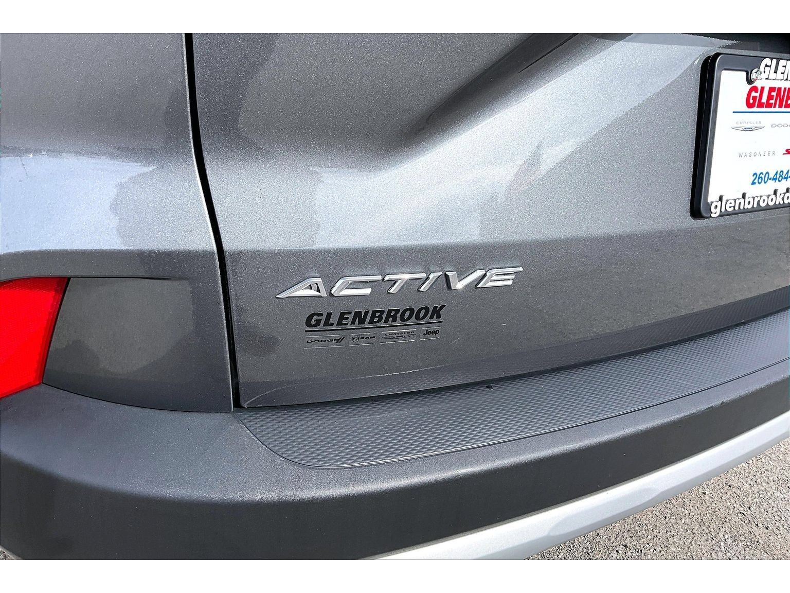 Used 2025 Ford Escape Active AWD/4WD image 36