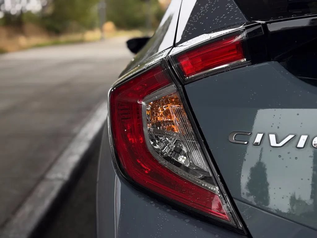 Used 2020 Honda Civic Sport Touring image 12