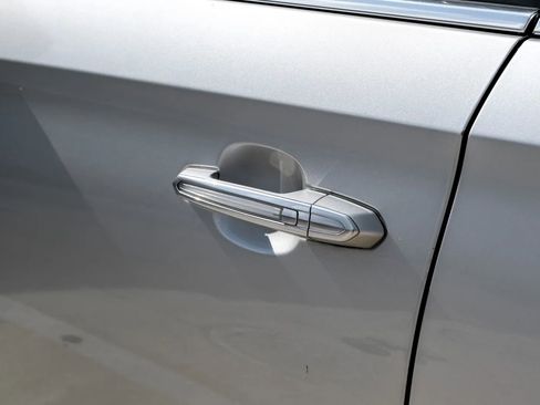 Used 2015 Cadillac XTS Platinum AWD/4WD image 32