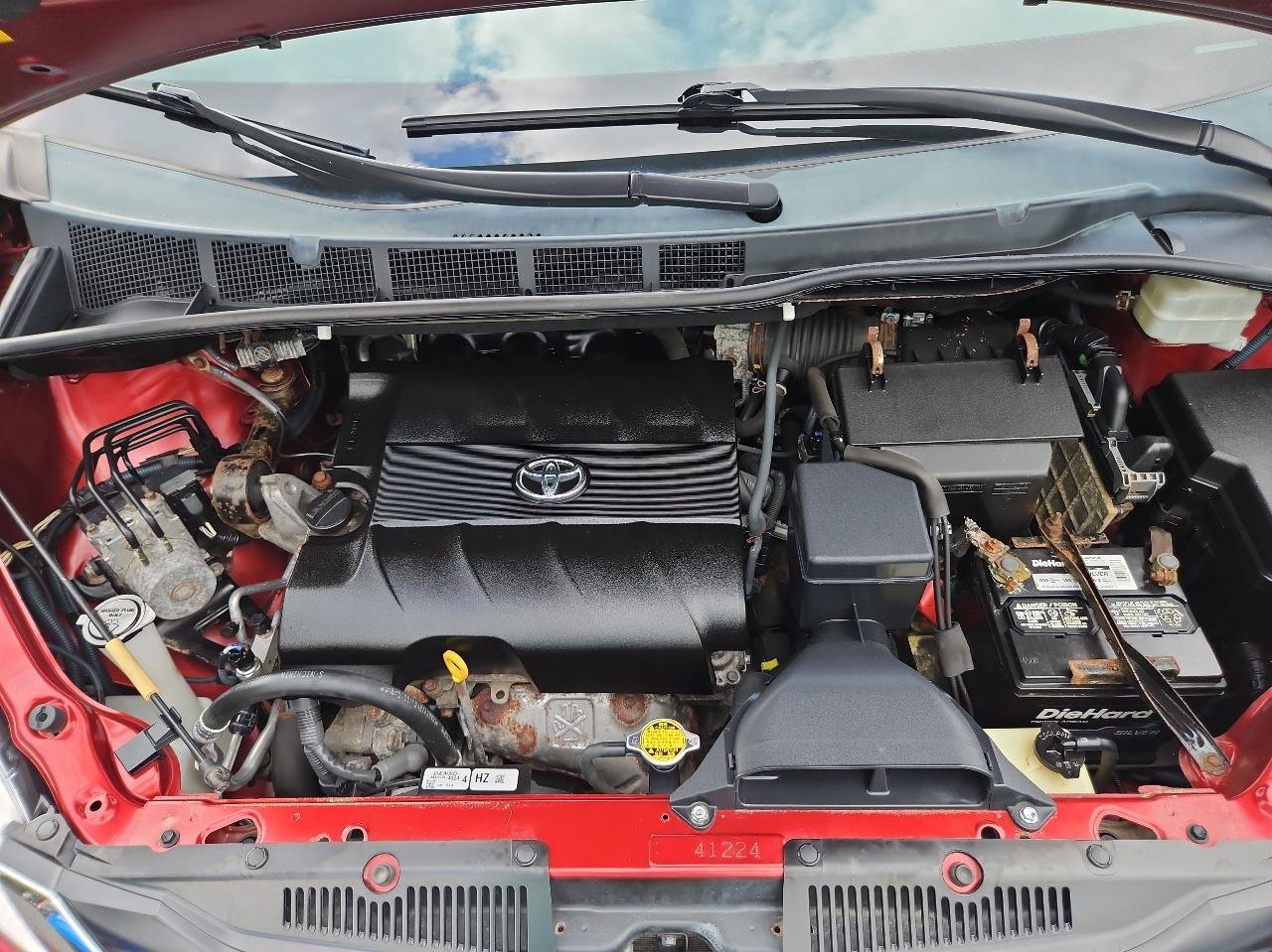 Used 2011 Toyota Sienna LE FWD image 34