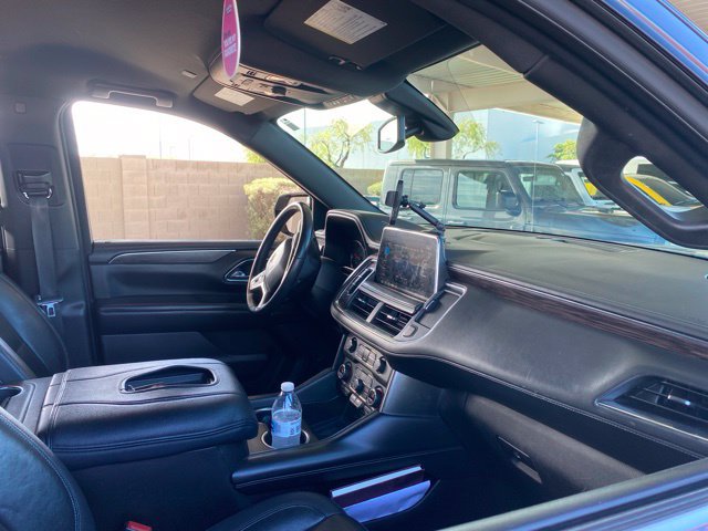 Used 2021 Chevrolet Suburban LT RWD image 5
