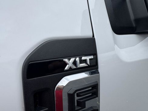 Used 2025 Ford F250 XLT w/ FX4 Off-Road Package AWD/4WD image 41
