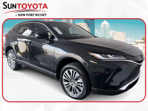 New 2024 Toyota Venza Limited image 1