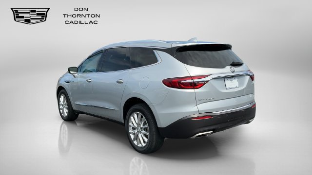 Used 2021 Buick Enclave Essence FWD image 3