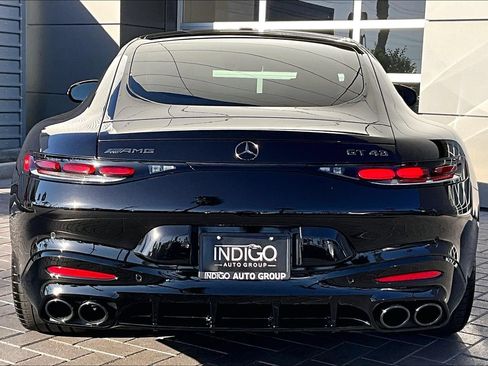 Used 2023 Jaguar F-PACE AWD/4WD image 4
