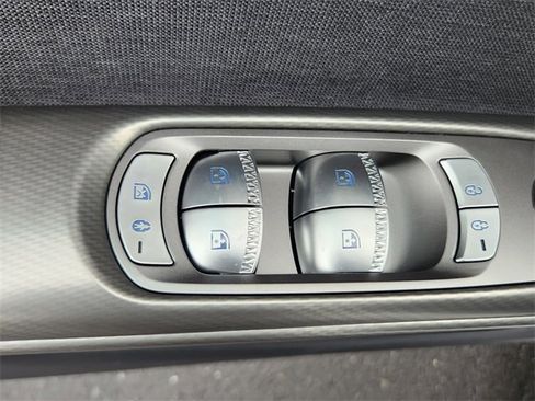 Used 2025 Genesis GV60 Advanced image 20