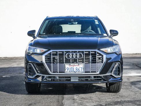Used 2022 Audi Q3 2.0T Premium image 2