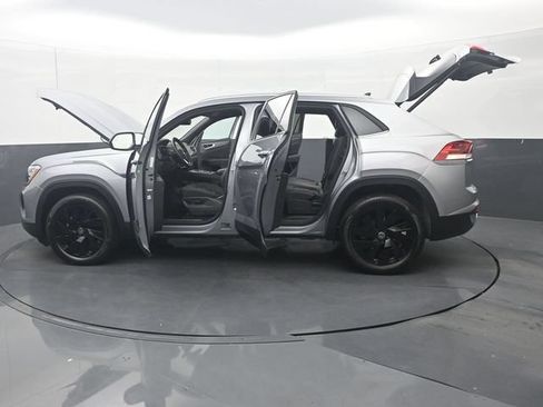 Used 2026 Volkswagen Atlas Cross Sport SE AWD/4WD image 38