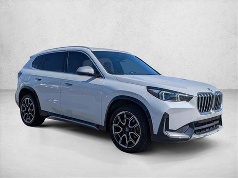 Used 2023 BMW X1 xDrive28i w/ Premium Package AWD/4WD image 3